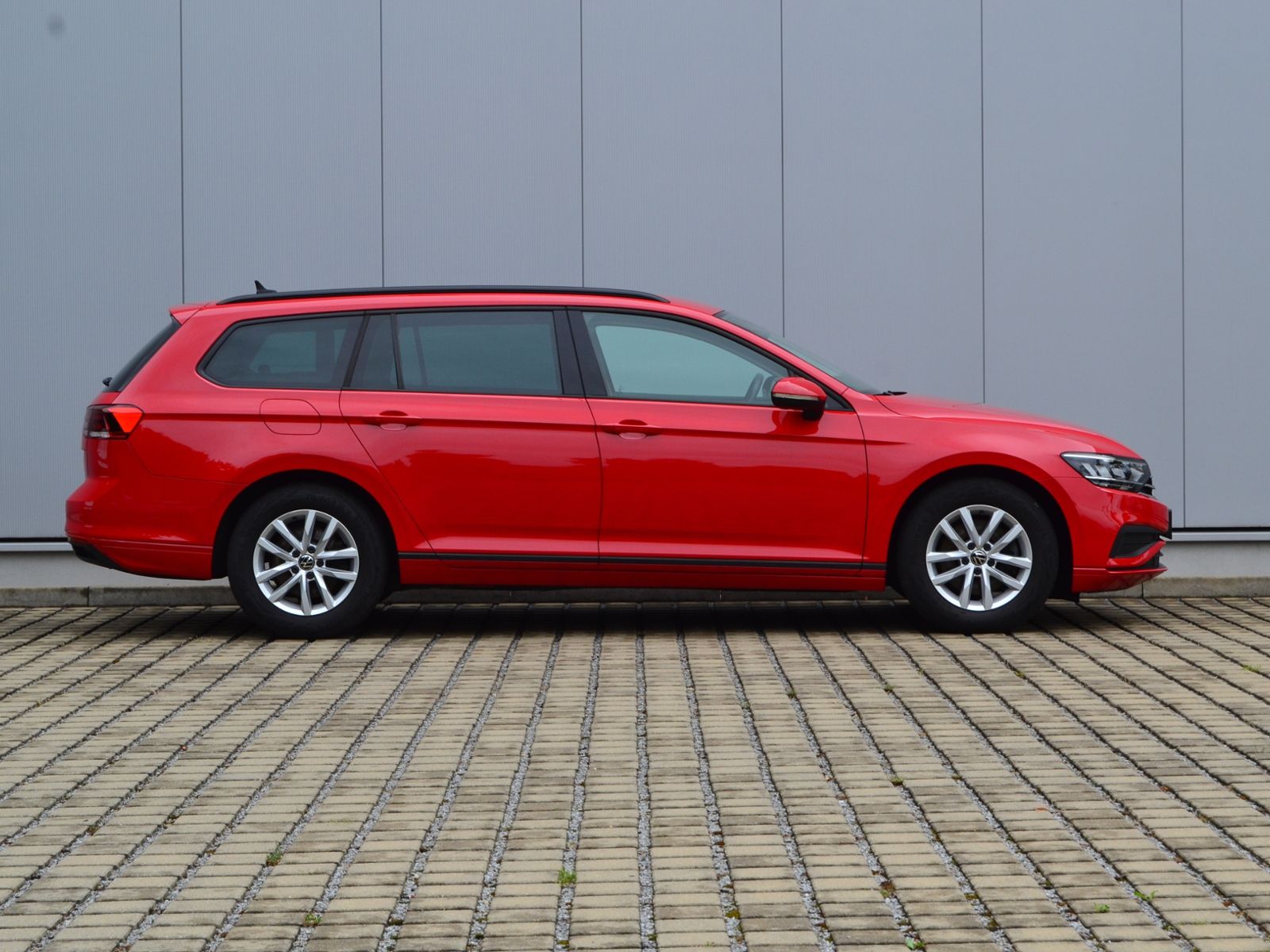 Passat Variant 2.0 TDI AHK/LED/NAVI+VZE/BUSINESS