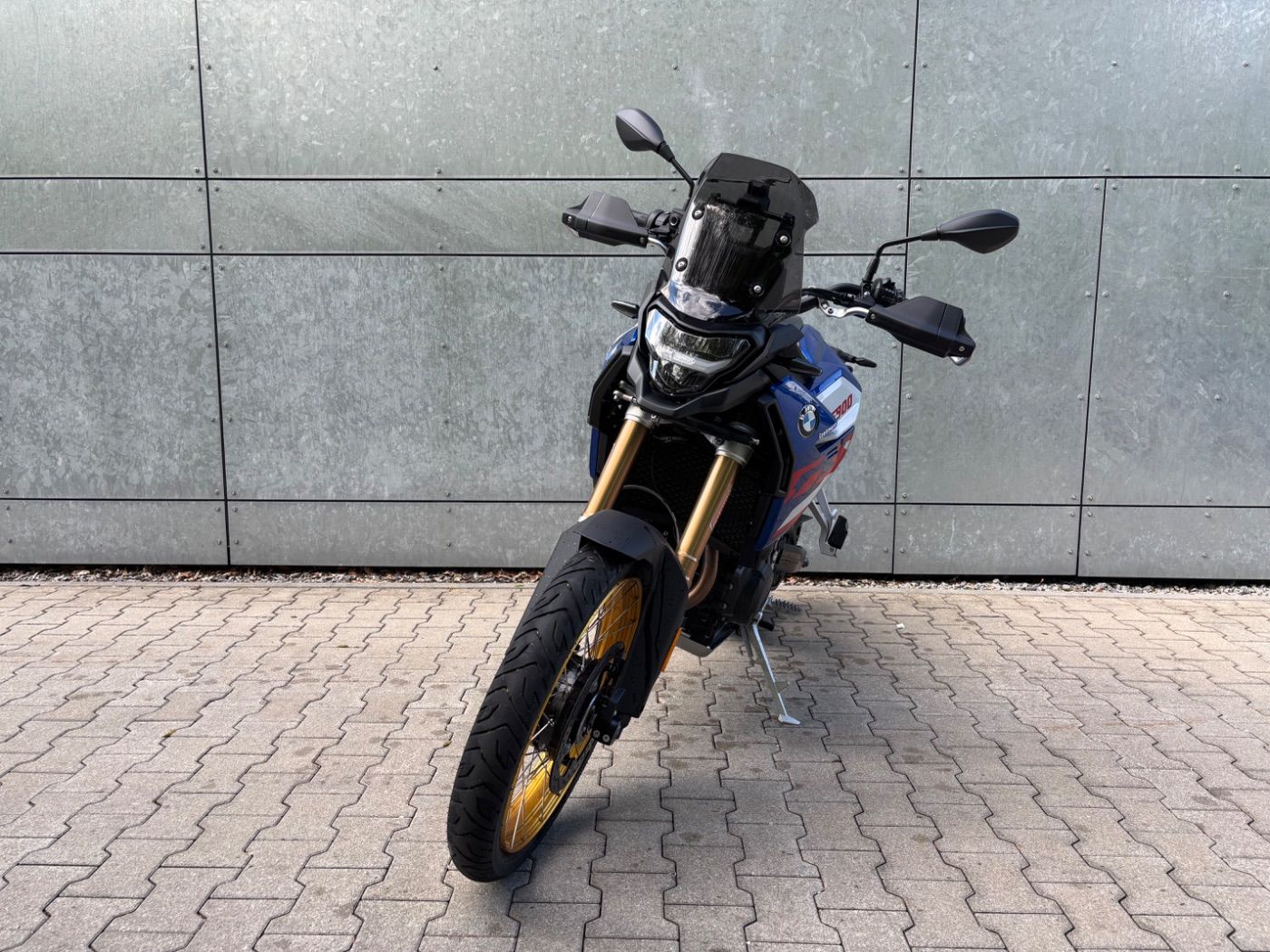 Fahrzeugabbildung BMW F 900 GS Trophy Dynamik-Paket