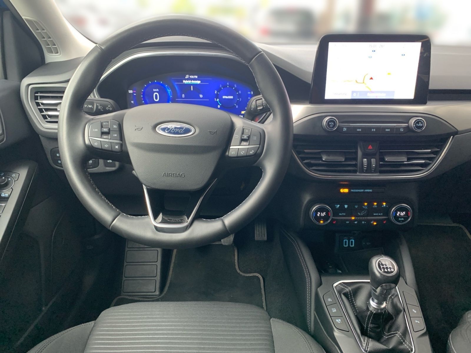 Fahrzeugabbildung Ford Focus Turnier 1.0 EcoBoost Hybrid Titanium X S/S