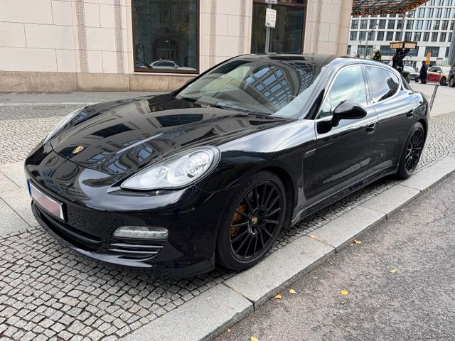 Porsche Panamera 4 S Chrono Sportpaket NP 132.000 Euro