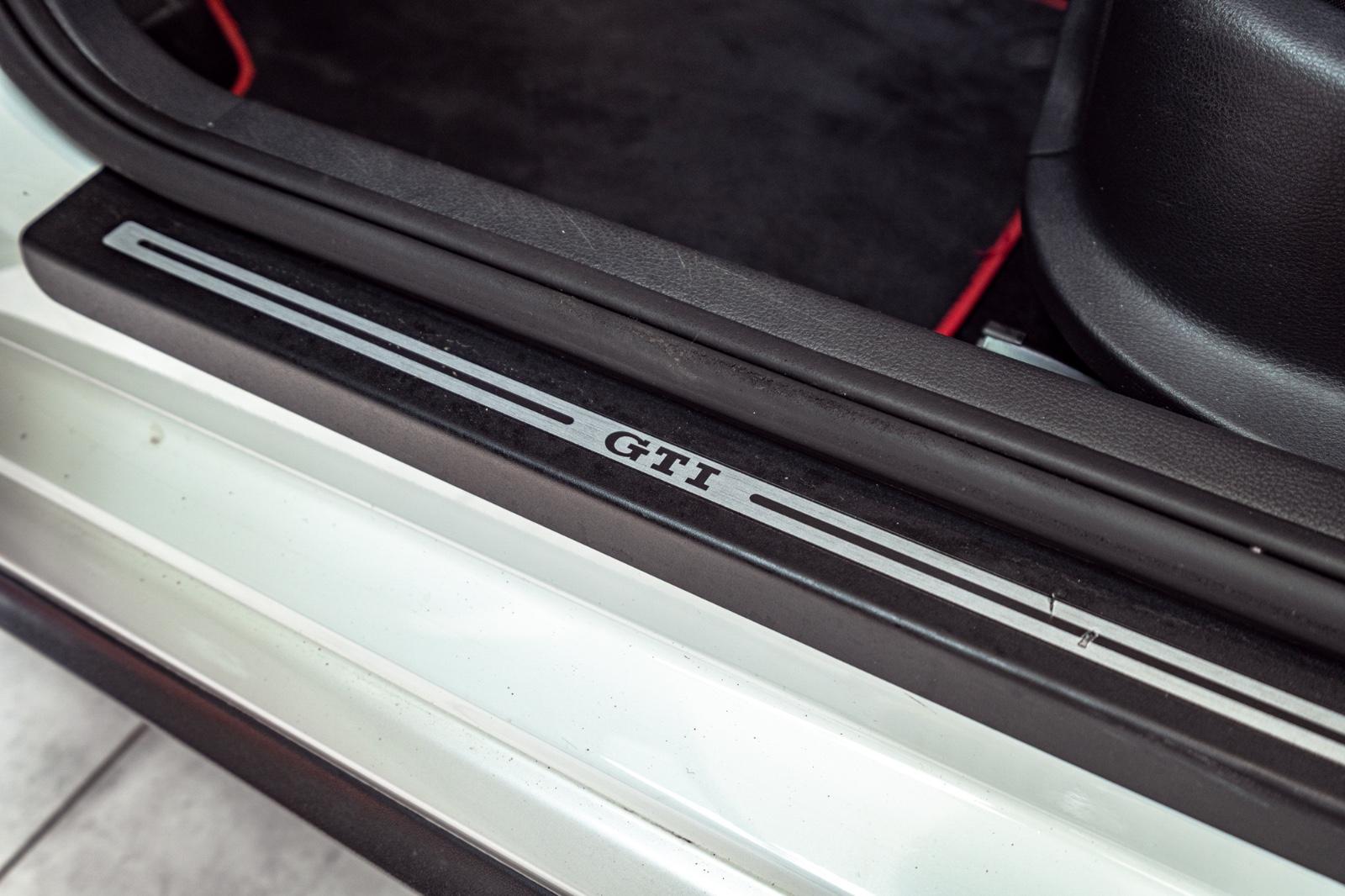 Volkswagen Polo GTI 1.8 TSI 192ch - 1 ère main - Toit ouvrant panoramique - Châssis sport select - Carnet entretien