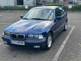 BMW 316i Compact - - BMW 316 aus 2000: Compact 316i