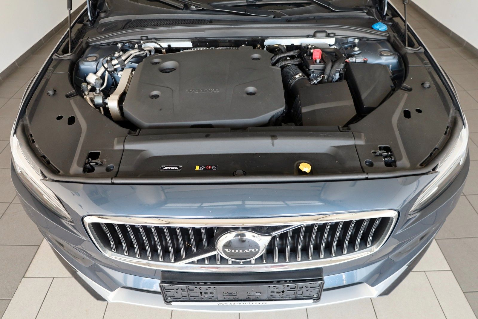 Fahrzeugabbildung Volvo V90 CC Ultimate AWD PanDach,HUD,ACC,Harman/K,AHK