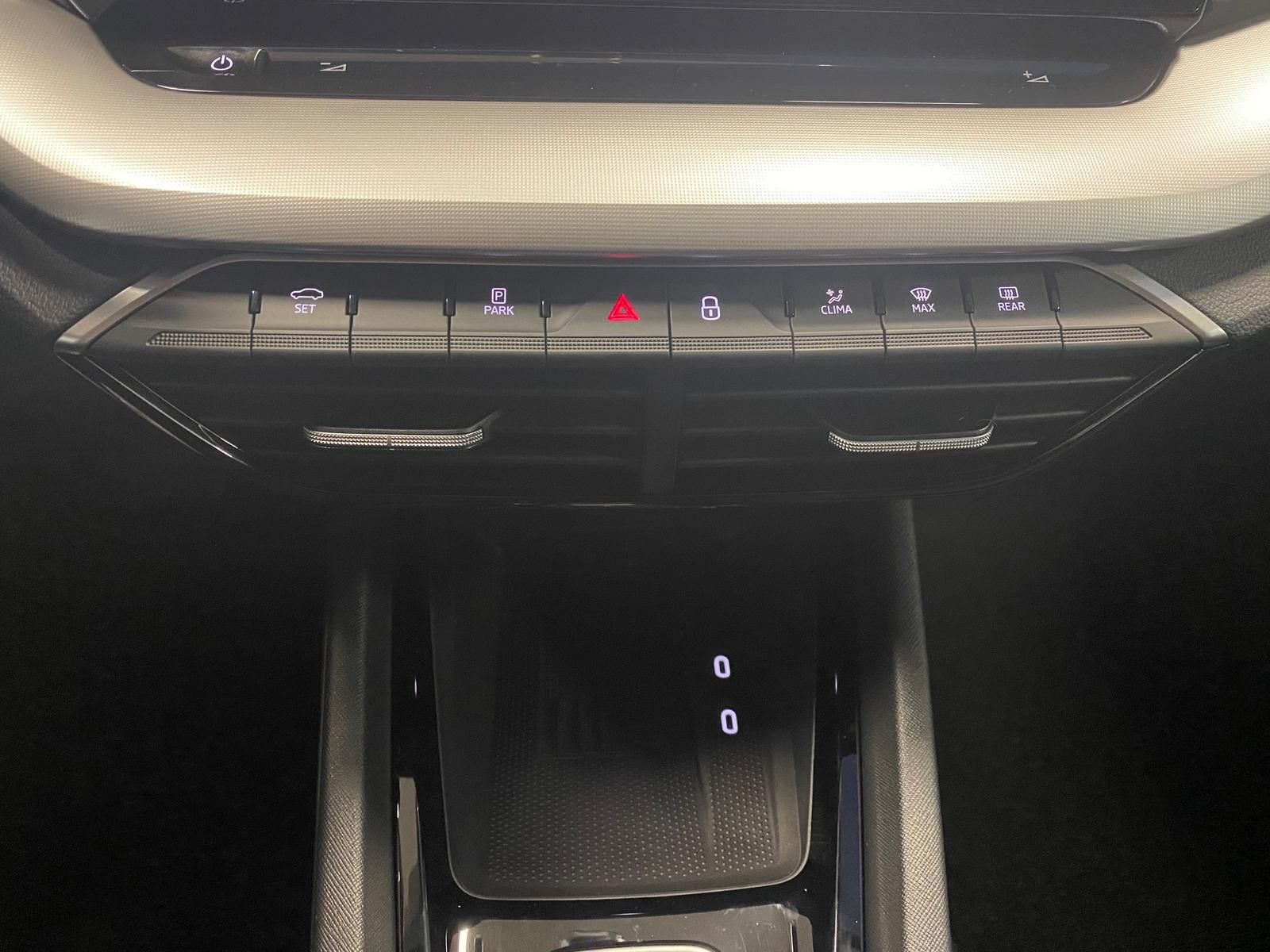 Fahrzeugabbildung SKODA Octavia 1.5 TSI mHEV+ACC+TOTWINKEL+LED+APP+RFK++