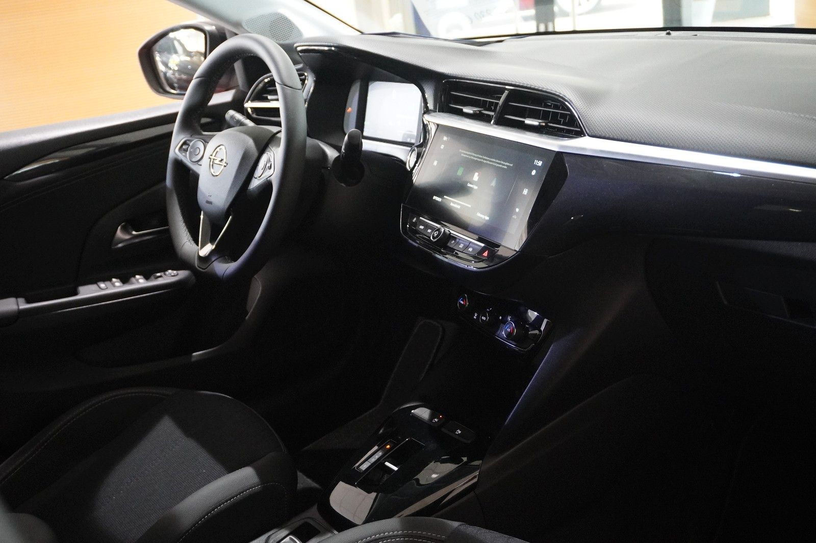 Fahrzeugabbildung Opel Corsa-e F ELEGANCE 3-PHASIG NAVI/LED/KAMERA/DAB+