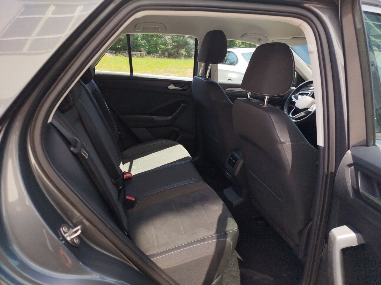 Fahrzeugabbildung Volkswagen T-Roc Style 2.0 TDI SCR 4MOTION 110 kW