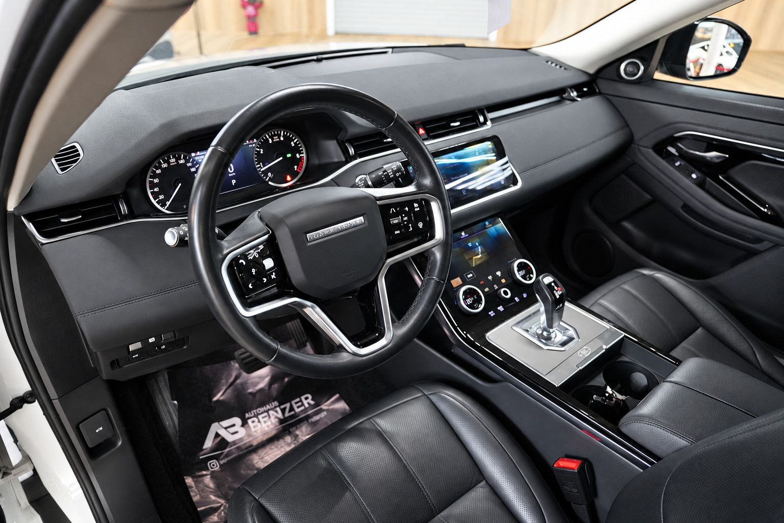 Fahrzeugabbildung Land Rover Range Rover Evoque SE *Meridian*Kamera*Memory