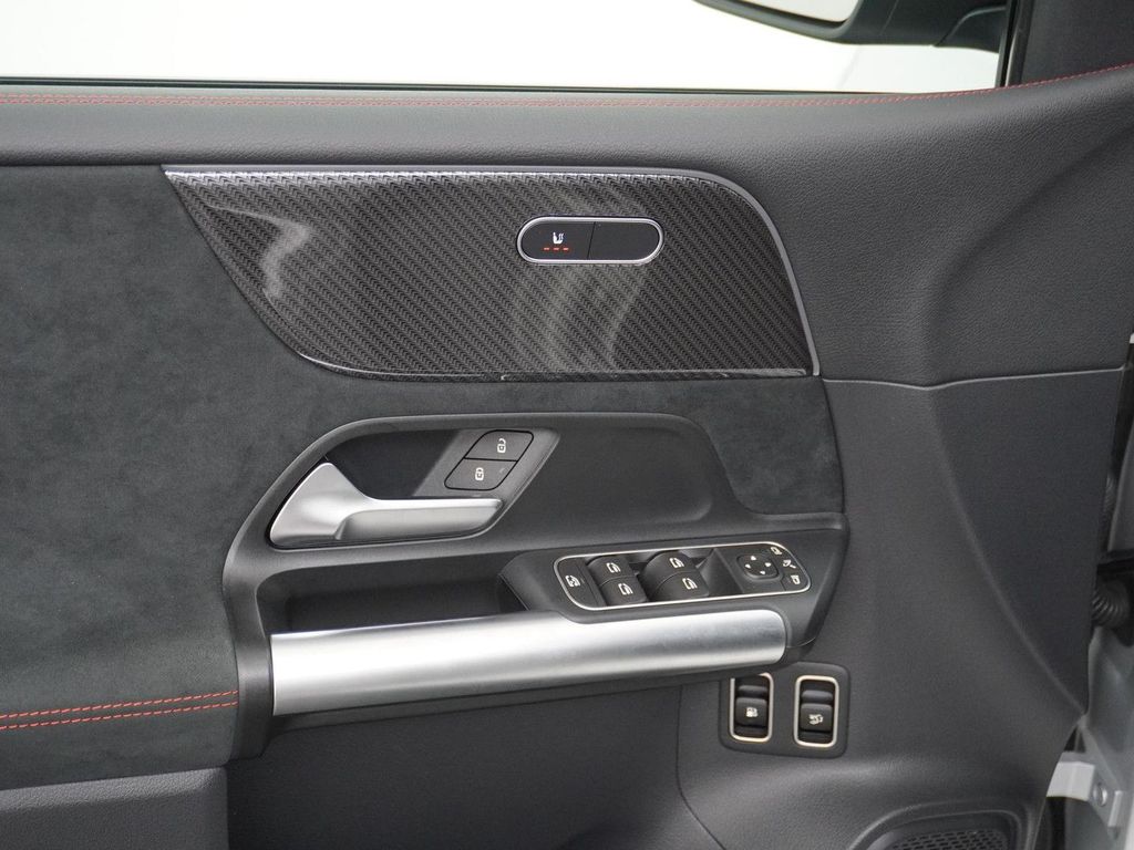 Mercedes-Benz B 250 B e AMG Line Wegklapbare AHK Nightpakket