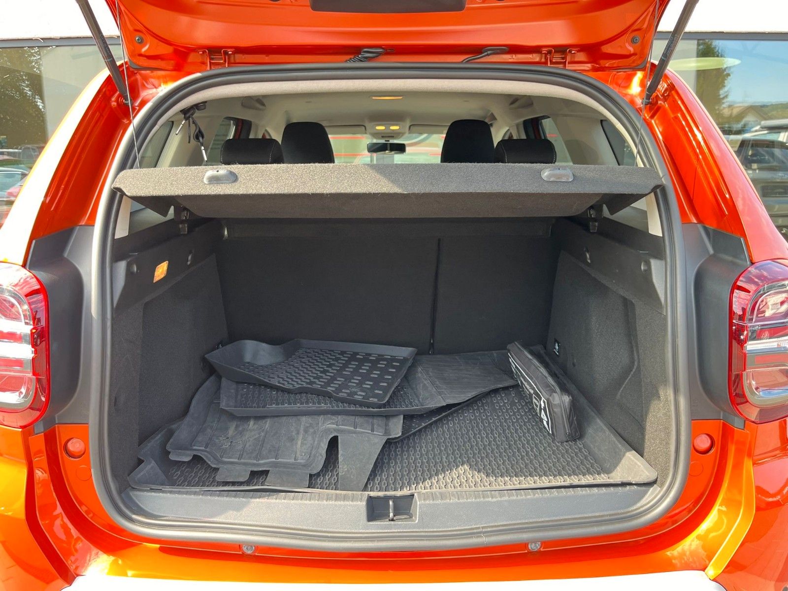 Fahrzeugabbildung Dacia Duster II 15 Blue dCi 115 Prestige+*AHK*