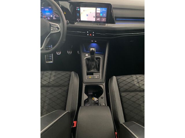 Golf VIII R-Line 1.5 TSI NAVI+KAMERA+SHZ