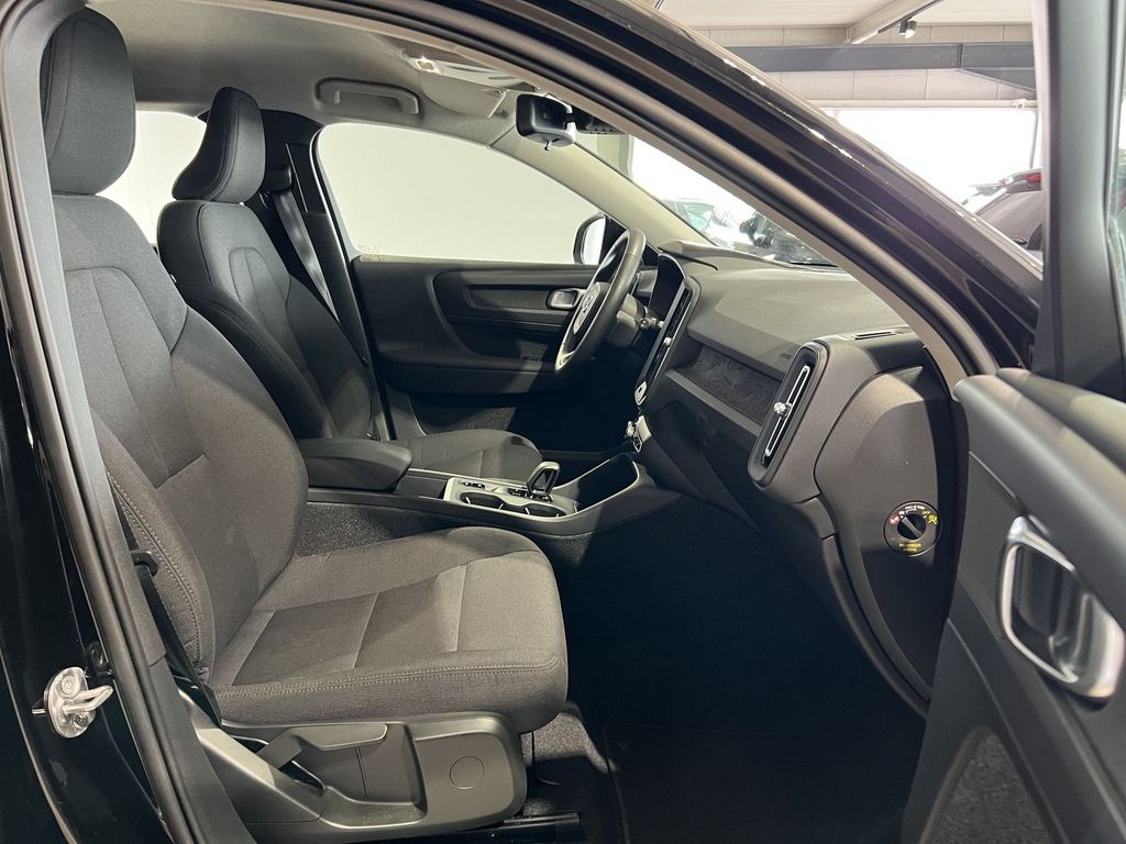 Volvo XC40 T3 Momentum Core Kamera LED WinterP Navi
