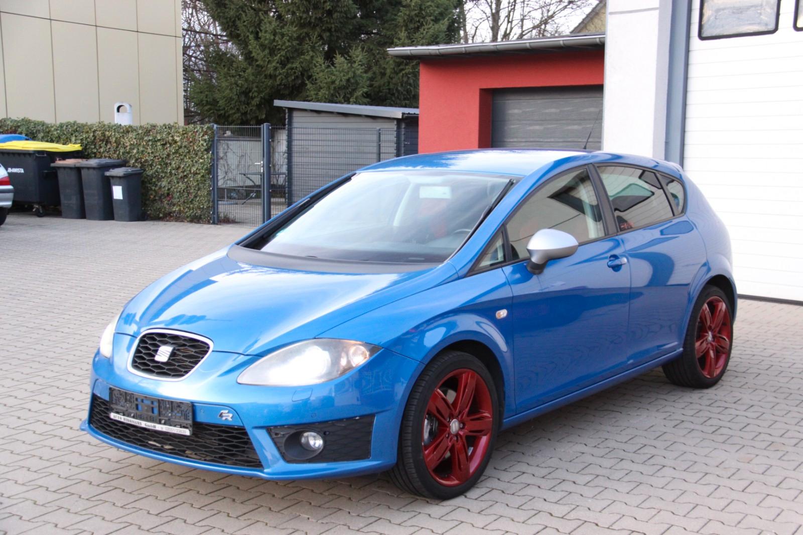 Seat Leon FR <Alcantara / Navi / Bi-Xenon>