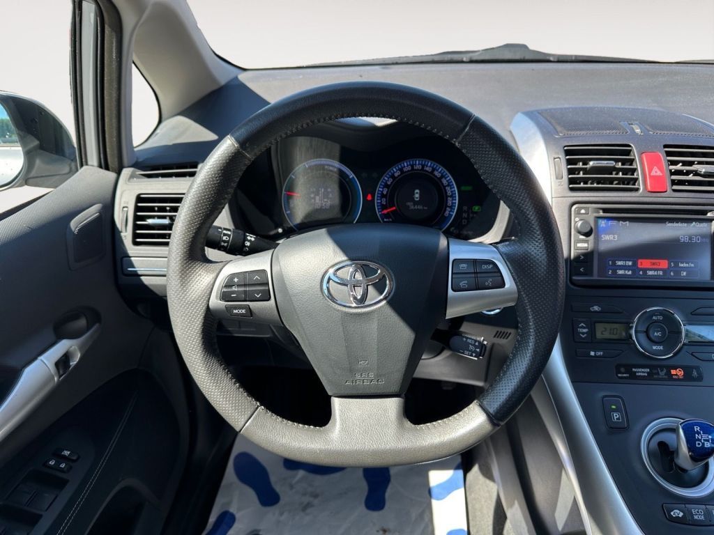 Fahrzeugabbildung Toyota Auris 1.8 Hybrid Executive