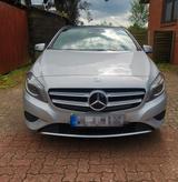 Mercedes-Benz A 250(211PS) AMG Line//TÜV neu//STANDHEIZUNG - gebrauchte Mercedes-Benz A 250 aus dem Jahr 2014