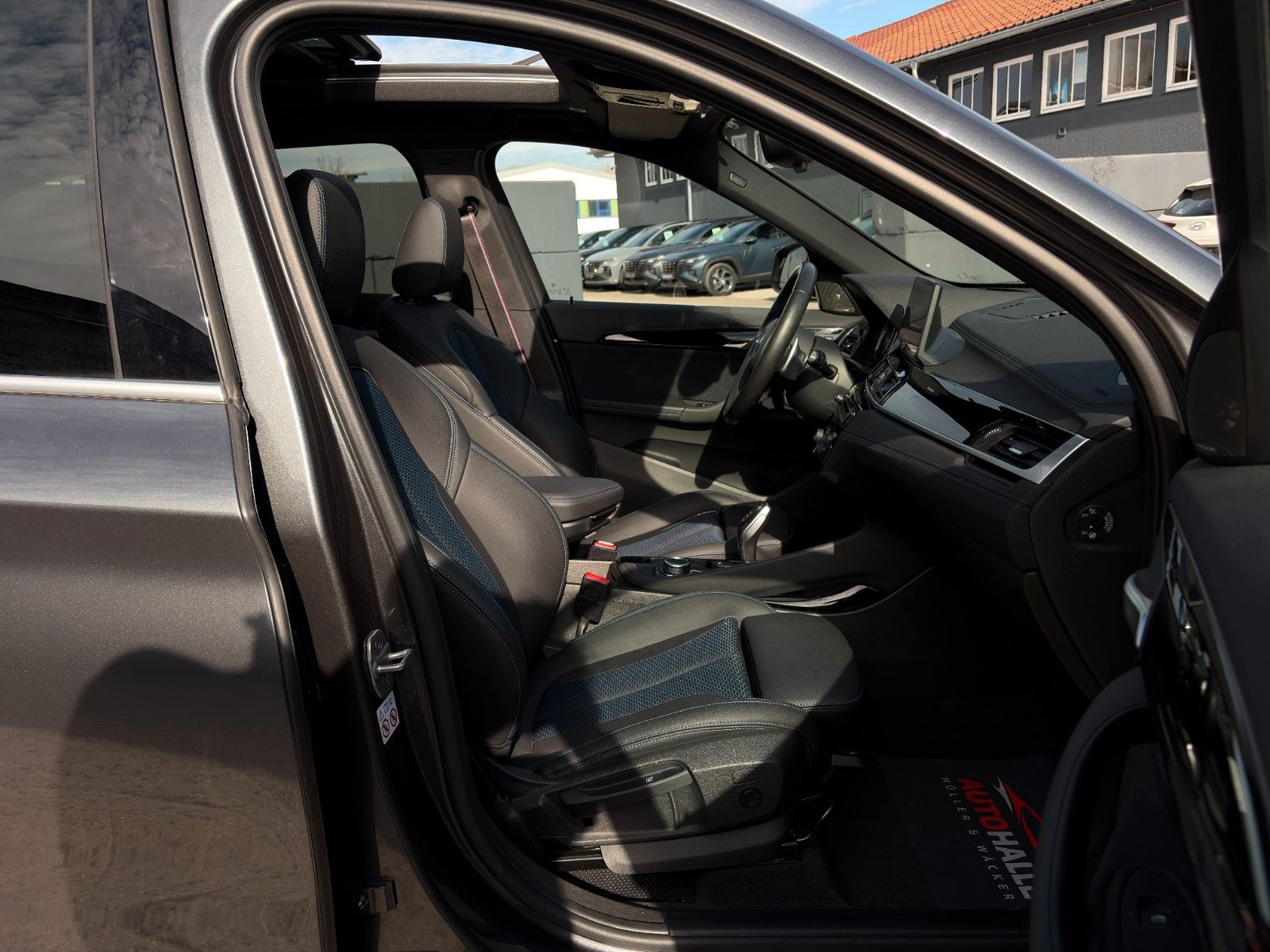 Fahrzeugabbildung BMW X1 xDr. 25d M Sport 2Z-Klima Pano H&K CAM CarPl.