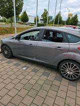 Ford ford focus 2.0 tdci limousine ST line - Ford Focus aus 2011: 2.0