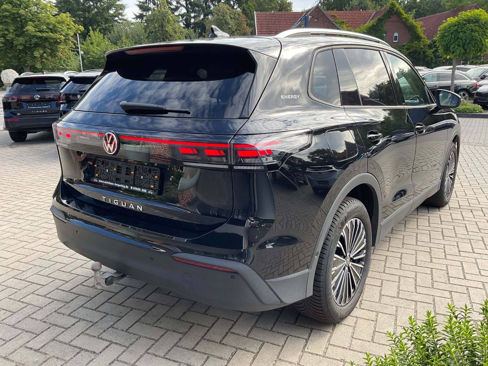 Fahrzeugabbildung Volkswagen Tiguan 2.0 TDI ENERGY,AHK,Navi,IQLight,Kamera