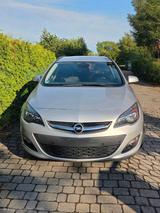 Opel Astra Sports Tourer mit Autogas - Opel Astra mit LPG-Antrieb: Kombi