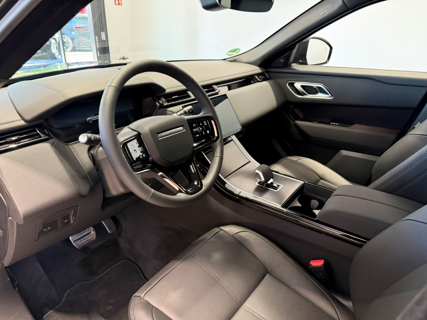 Land Rover Range Rover Velar - Bild 12