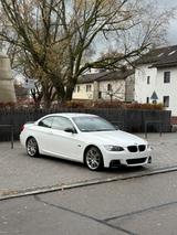 BMW E93*TÜV NEU!(09/27)*M-Paket*Autom.*Top Ausstattu