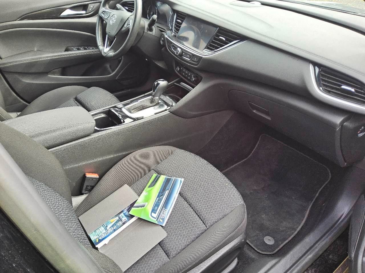 Fahrzeugabbildung Opel Insignia B ST 2.0D ELEGANCE NAVI/LED/VIRT/SH/AHK