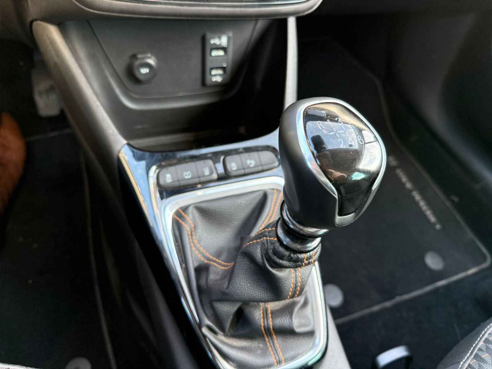 Fahrzeugabbildung Opel Crossland (X)Innovation