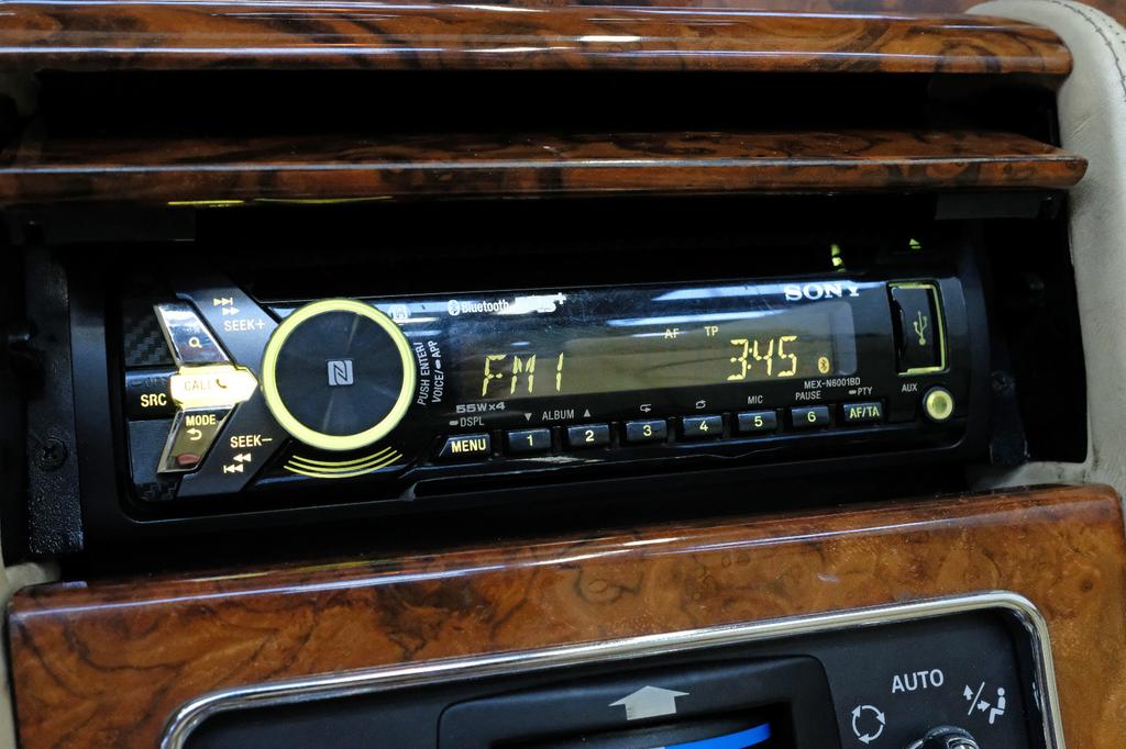 Rolls-Royce Corniche