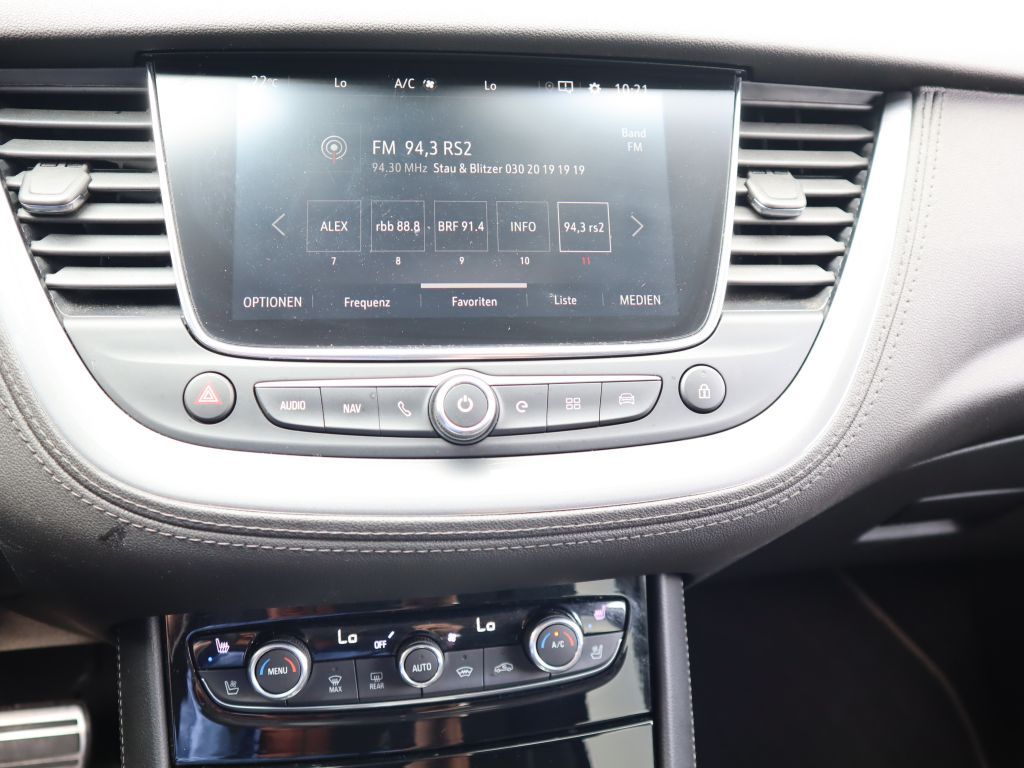 Fahrzeugabbildung Opel Grandland X Plug-in-Hybrid4 Ultimate+Leder+Navi+