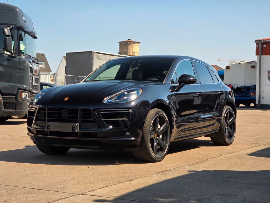 Image of Porsche Macan