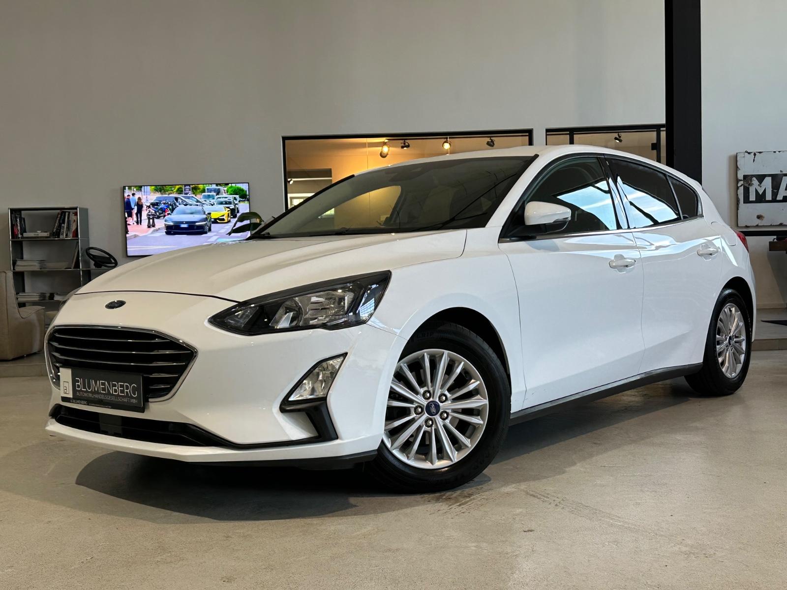 Ford Focus 1.0 EcoBoost Titanium*LED,Navi,Kamera,AHK*