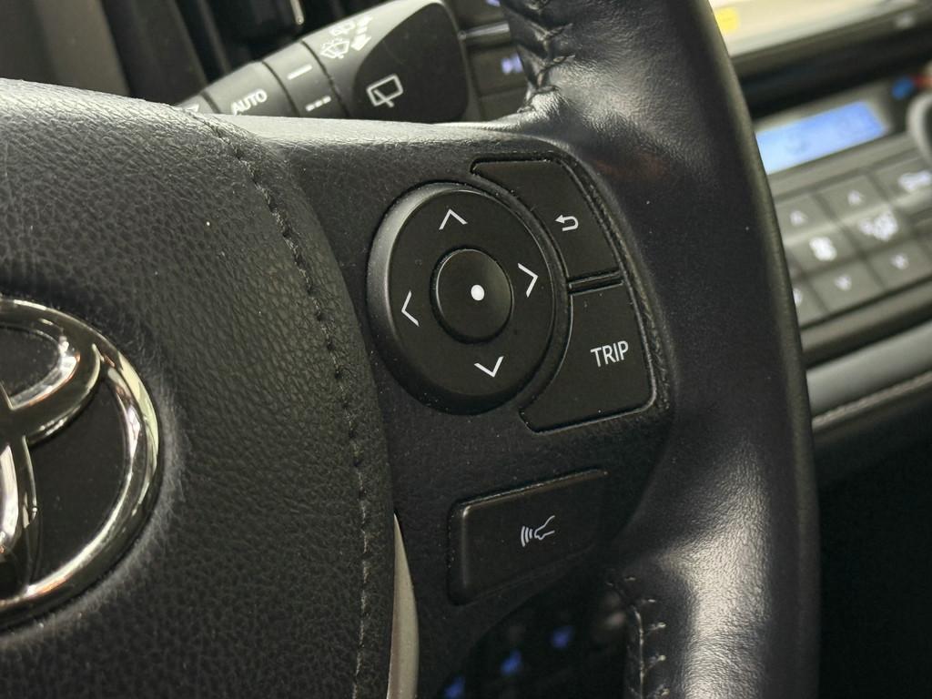 Toyota RAV4 2.5 Hybrid Team D, 1.Hd., LED, Navi, Kamera