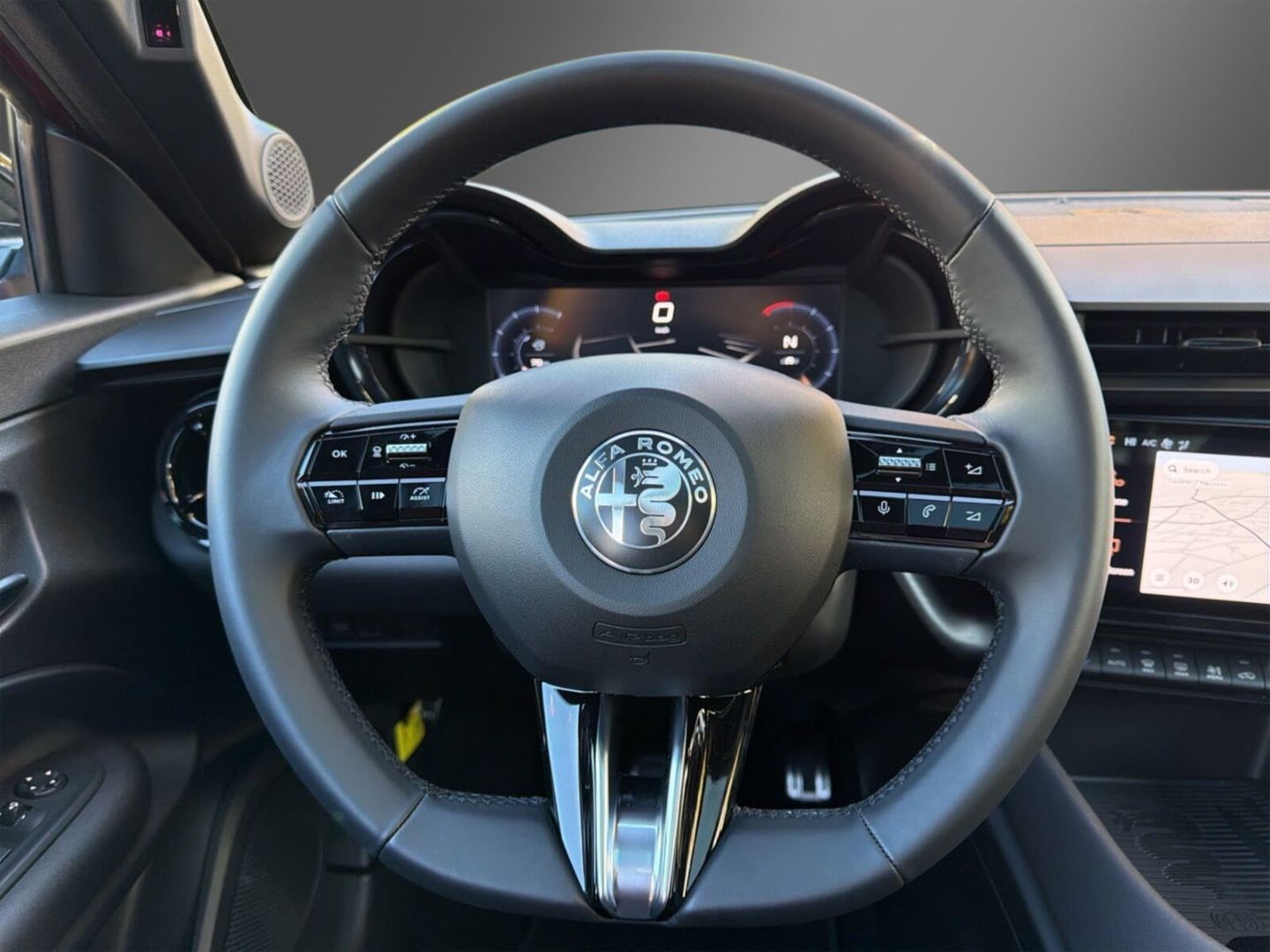 Fahrzeugabbildung Alfa Romeo Junior Ibrida 1.2 VGT 48V-Hybrid 107 kW Ti