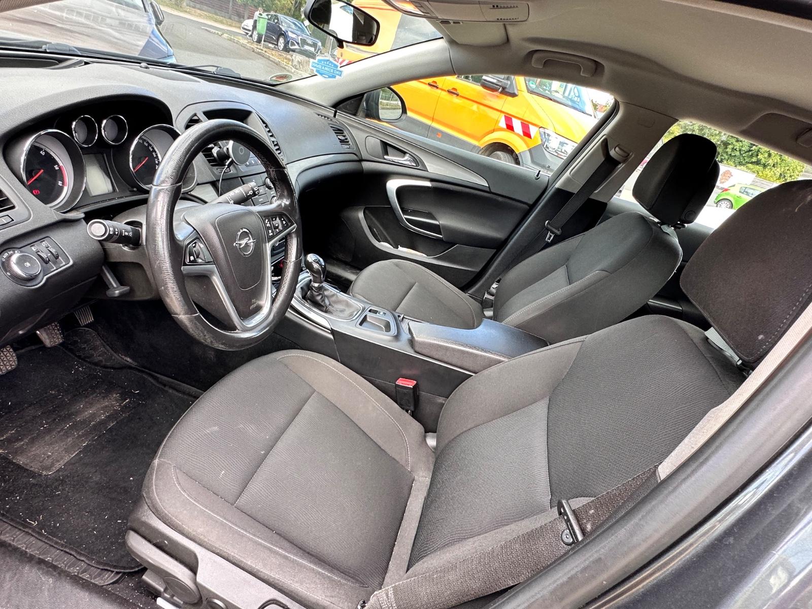 Opel Insignia Sports Tourer 2.0 Neu Tüv