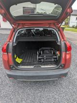 Peugeot 2008  1.2 e-VTi Automatik - rote Peugeot 2008