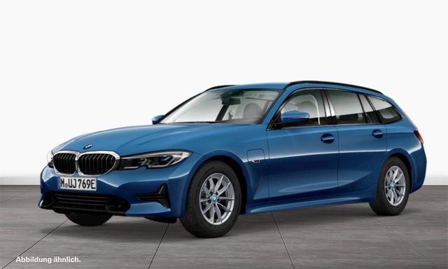 BMW 330e xDrive Touring