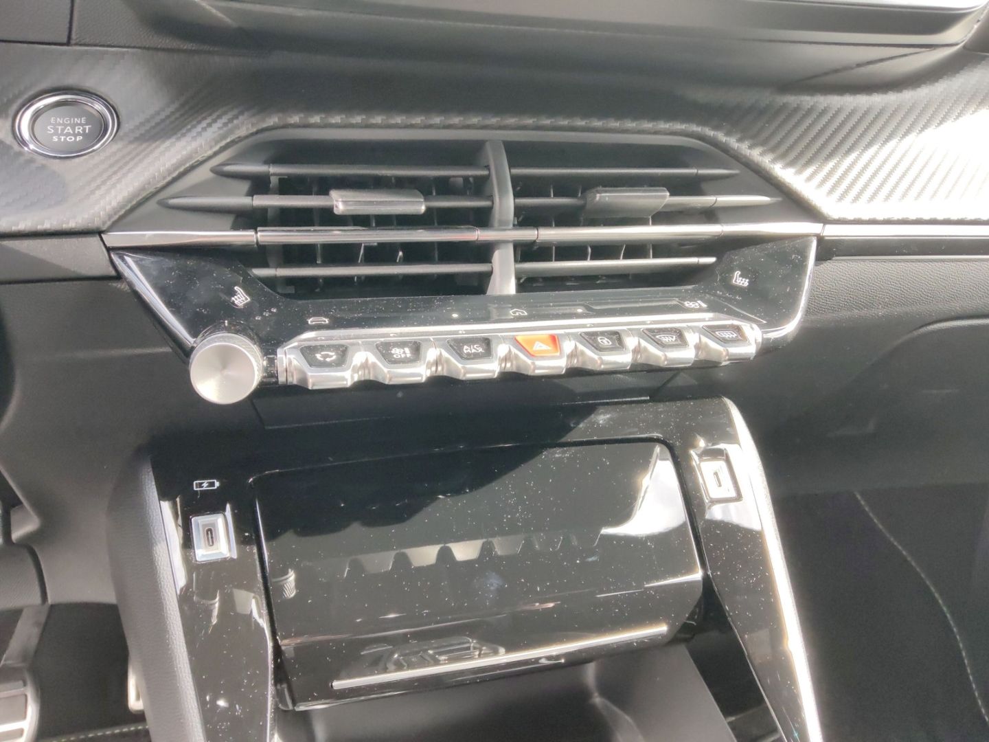 Peugeot 2008 - Bild 11