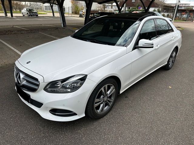 Mercedes-Benz E200 CDI Lim. Avantgarde AHK LED PANORAMA