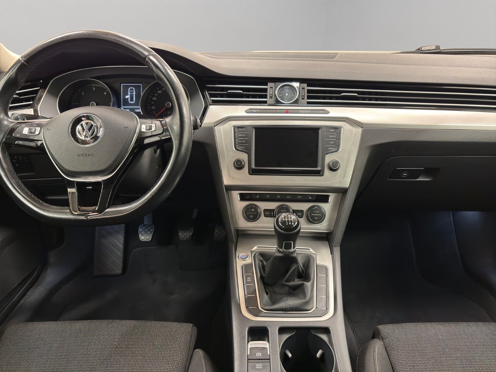 Fahrzeugabbildung Volkswagen Passat Variant Comfortline 2.0 TDI BMT