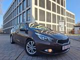 Kia cee'd / Ceed 1.4 CRDi Edition 7 Edition 7 - Kia Kombi 2014 Cee d mit Diesel-Antrieb