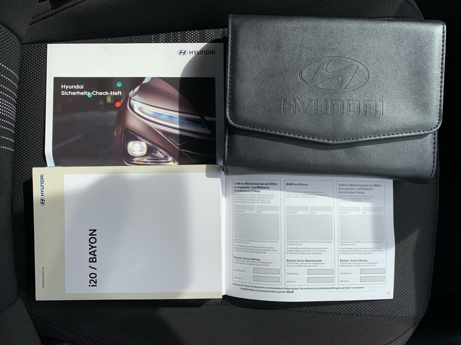 Fahrzeugabbildung Hyundai i20 1.0 T-GDI Select Navi Kamera Allwetter