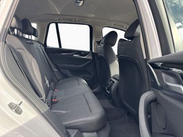BMW X3 - 11