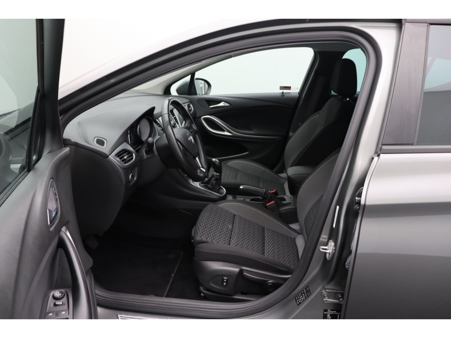 Fahrzeugabbildung Opel Astra K 120 Jahre Start Stop Navigation Kamera