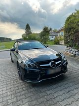 Mercedes-Benz Mercedes E250 Cabrio AMG Line - mit Diesel-Antrieb: Mercedes AMG