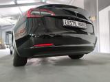 Tesla Model RWD 3 original 545km NEUWAGEN-Zustand