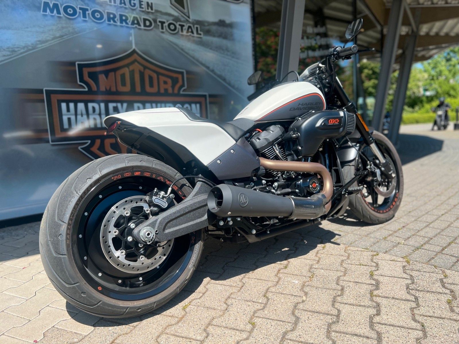 Fahrzeugabbildung Harley-Davidson FXDR 114 - Top Gepflegt - Neuwertig - Kesstech
