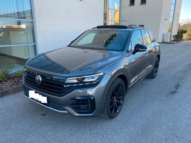 Volkswagen Touareg R-Line 4M BLACK 3.0 TDI DSG MATRIX*Luft*