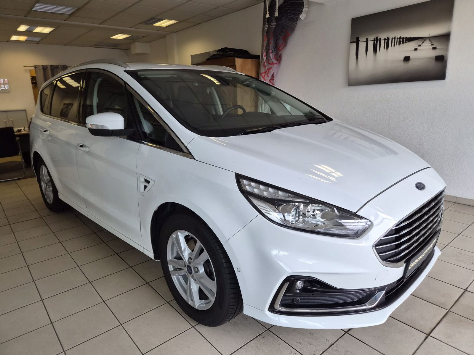 Fahrzeugabbildung Ford S-MAX Titanium / 1. HAND / NAVI / AHK /
