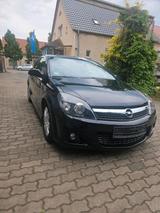 Opel Astra GTC 1,6 - Opel Astra mit Benzin-Antrieb: Coupé, 1.6