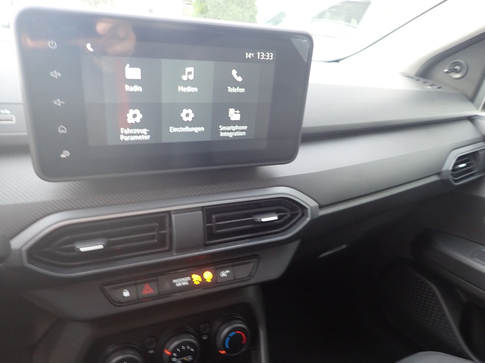 Fahrzeugabbildung Dacia Sandero Essential SCe 65