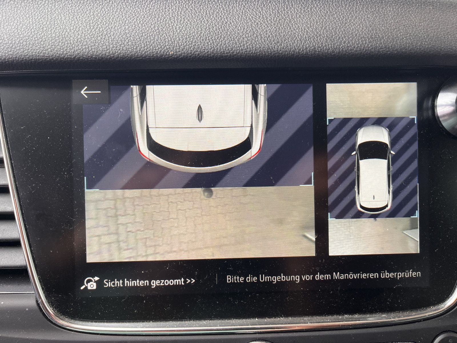 Fahrzeugabbildung Opel Grandland (X) Ultimate 1.6 Hybrid